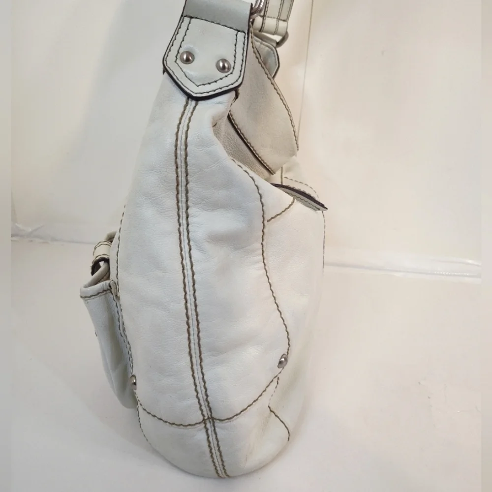 Tignanello crema shoulder bag extra large.